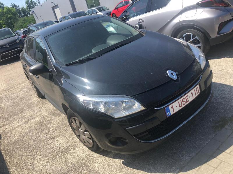 Renault Laguna 3 Estate Quevert 6990 euros Privilege 2.0 dCi