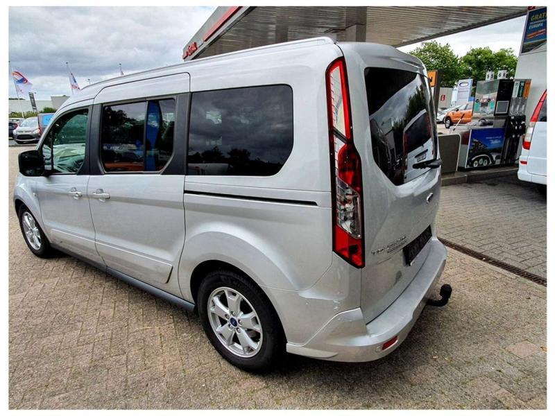 Ford tourneo bas